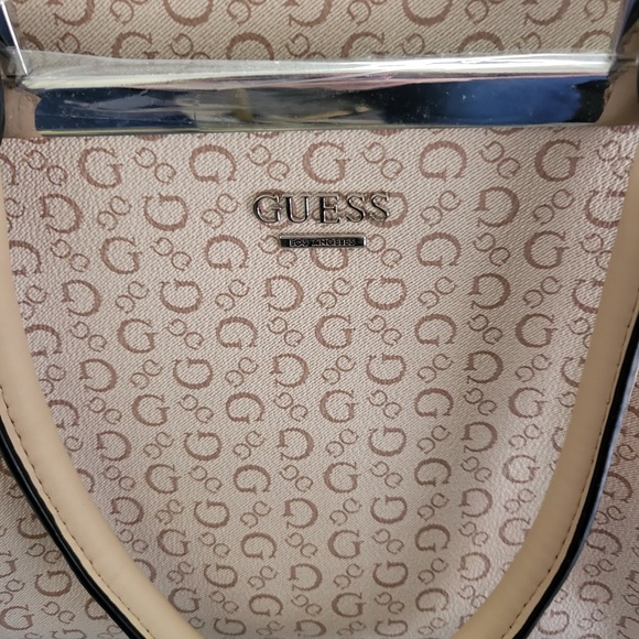 Guess Shoulder Bag - Picture 6 of 6